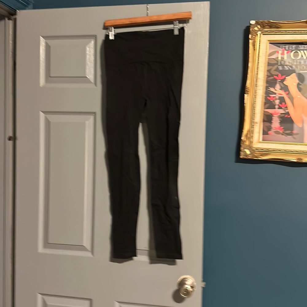 Black leggings. L/XL. Blissful benefits warners